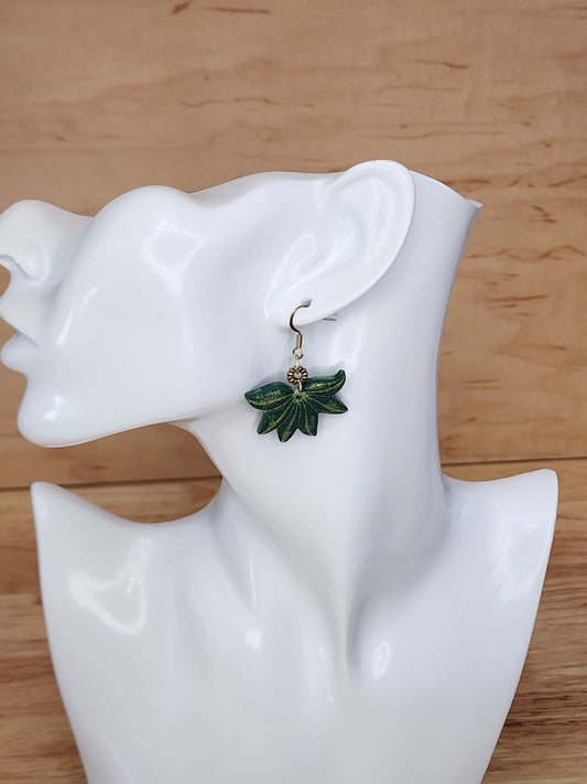 Golden leaf cluster