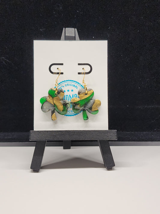 Shamrock dangle