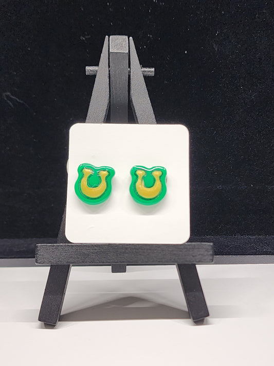 Green horseshoe stud